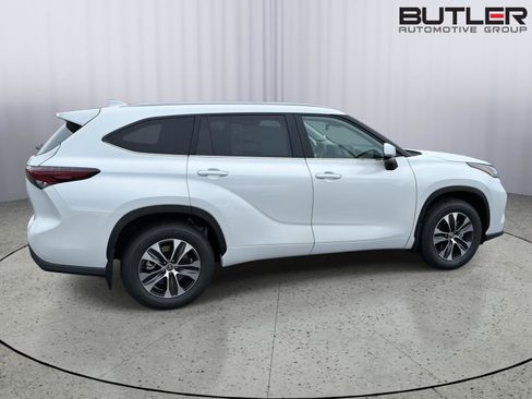 New 2026 Toyota Highlander XLE AWD/4WD image 7