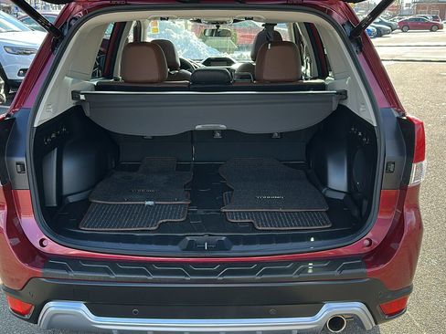 Used 2022 Subaru Forester Touring image 27