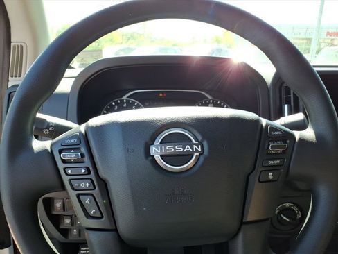 Certified 2025 Nissan Frontier S AWD/4WD image 19