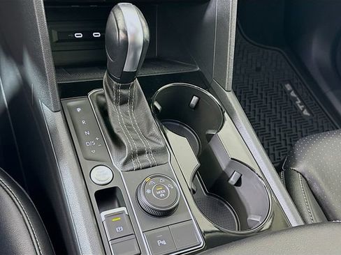 Used 2022 Volkswagen Atlas SE image 17