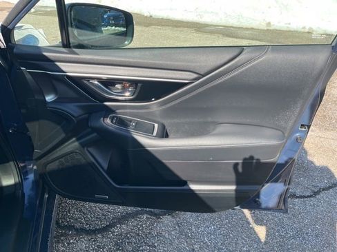 Used 2023 Subaru Legacy Limited image 9