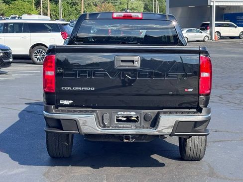 Used 2022 Chevrolet Colorado LT w/ Chrome Appearance Package RWD image 17