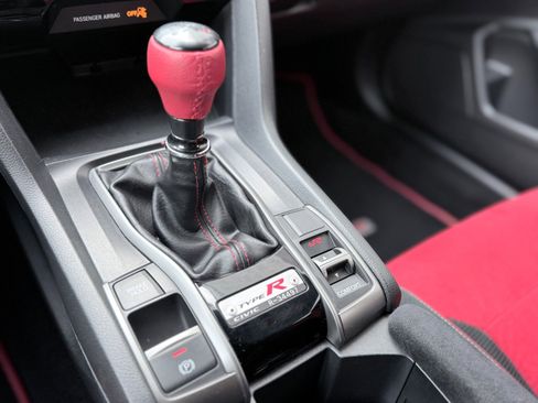 Used 2019 Honda Civic Type R image 14