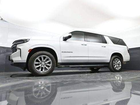 Used 2023 Chevrolet Suburban Premier AWD/4WD image 59