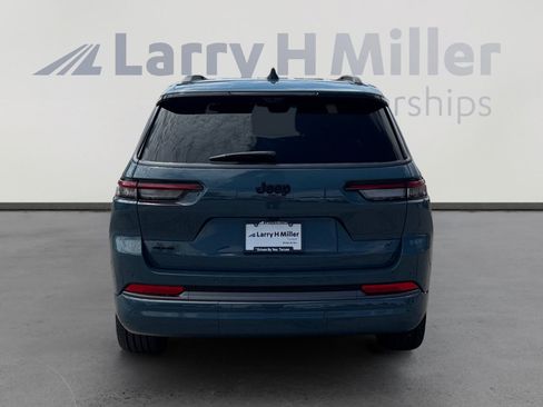 New 2026 Jeep Grand Cherokee L Limited AWD/4WD image 4