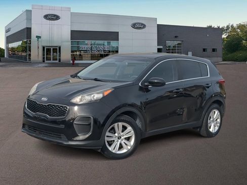 Used 2019 Kia Sportage LX image 1