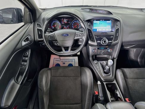 Used 2017 Ford Focus RS AWD/4WD image 27