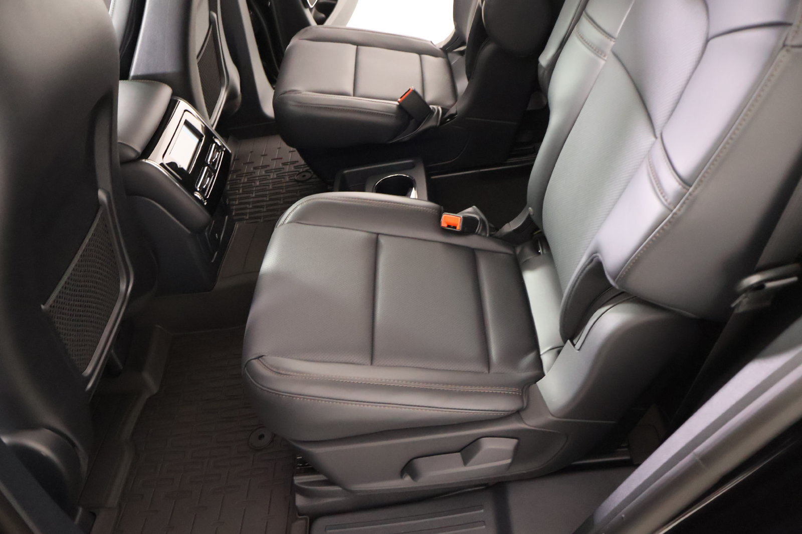 New 2026 Lincoln Aviator AWD image 12