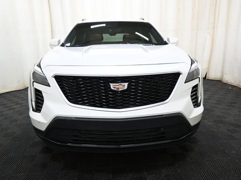 Used 2019 Cadillac XT4 Sport image 2