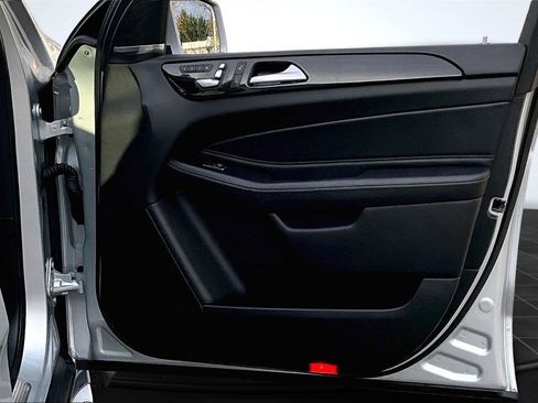 Used 2018 Mercedes-Benz GLS 450 GLS450 4MATIC image 29