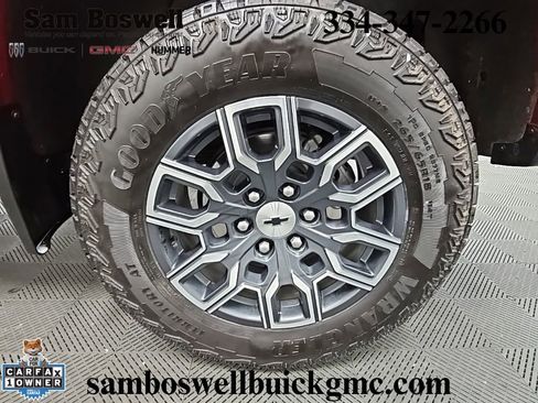 Used 2024 Chevrolet Colorado Z71 w/ Z71 Convenience Package 2 image 43