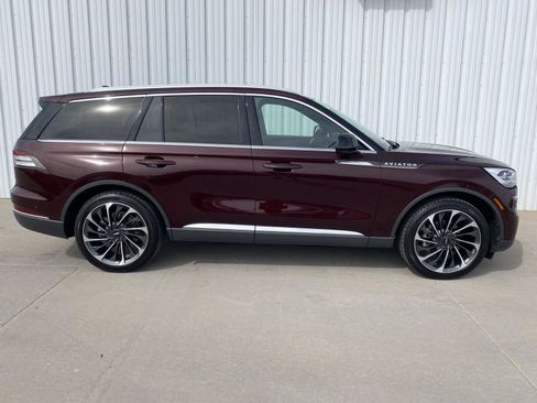 Used 2021 Lincoln Aviator Reserve w/ Equipment Group 201A image 4