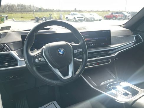 Used 2024 BMW X5 xDrive40i image 9