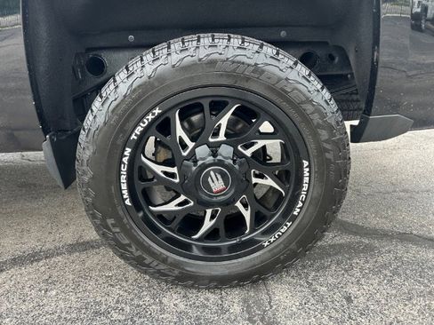 Used 2017 Chevrolet Silverado 1500 LT w/ All Star Edition AWD/4WD image 21