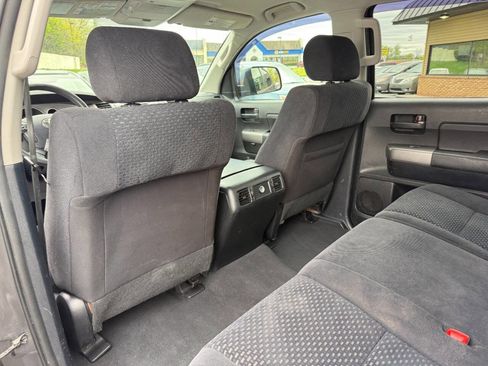 Used 2011 Toyota Tundra 4x4 CrewMax w/ SR5 Pkg image 21
