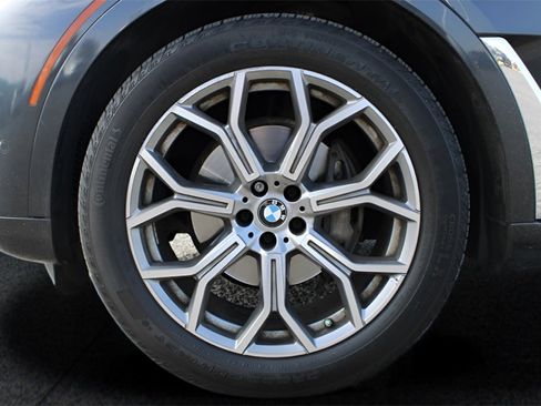 Used 2022 BMW X7 xDrive40i image 11