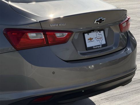 Used 2023 Chevrolet Malibu LT w/ Driver Confidence Package image 6