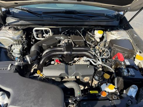 Used 2018 Subaru Outback 2.5i Limited AWD/4WD image 46