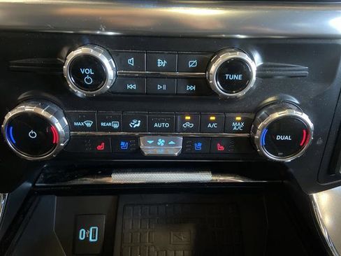 Certified 2022 Ford F150 Lariat w/ Max Trailer Tow Package image 19