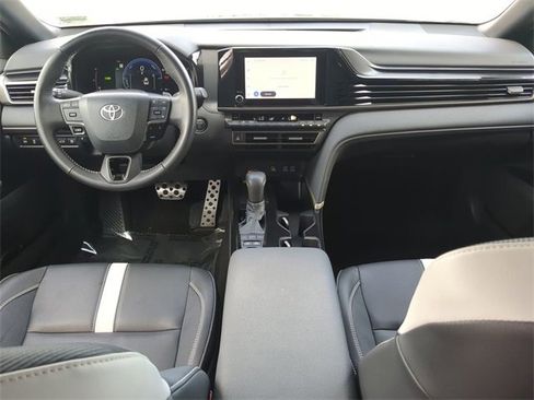 Certified 2025 Toyota Camry SE image 14