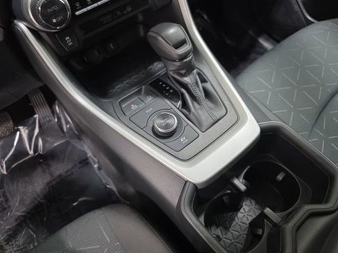 Used 2022 Toyota RAV4 XLE w/ Carpet Mat Package (TMS) AWD/4WD image 22