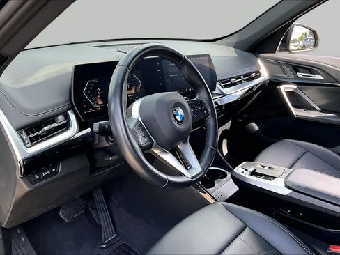 Used 2025 BMW X1 xDrive28i AWD/4WD image 16