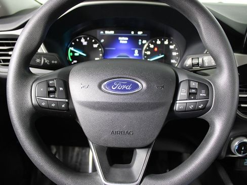 Used 2022 Ford Escape SE image 11