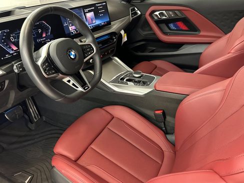 Used 2025 BMW 230i Coupe w/ M Sport Package image 4