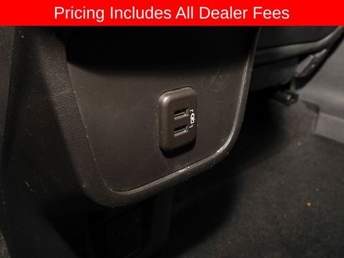 Used 2024 GMC Terrain SLT AWD/4WD image 8