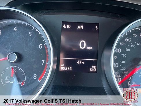 Used 2017 Volkswagen Golf S image 18