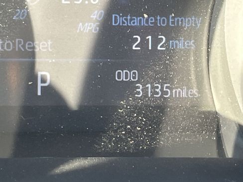 Used 2024 Toyota Camry SE image 21