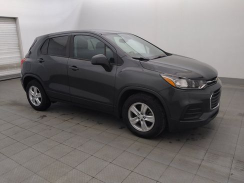 Used 2020 Chevrolet Trax LS w/ Tint and Cruise Package FWD image 11