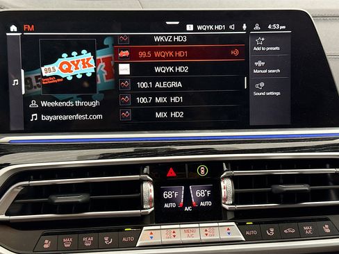 Used 2022 BMW X7 M50i image 32