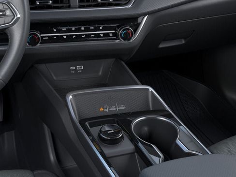 New 2026 Chevrolet Equinox LT w/ Convenience Package II FWD image 47
