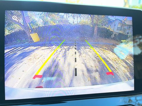 Used 2025 Jeep Compass Trailhawk image 17