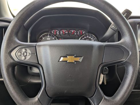 Used 2019 Chevrolet Silverado 1500 Custom w/ Custom Convenience Package image 16