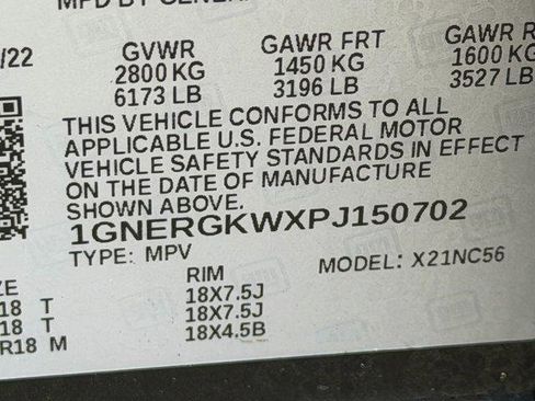 Used 2023 Chevrolet Traverse LT image 38