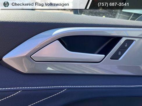 New 2026 Volkswagen Taos SEL AWD/4WD image 15