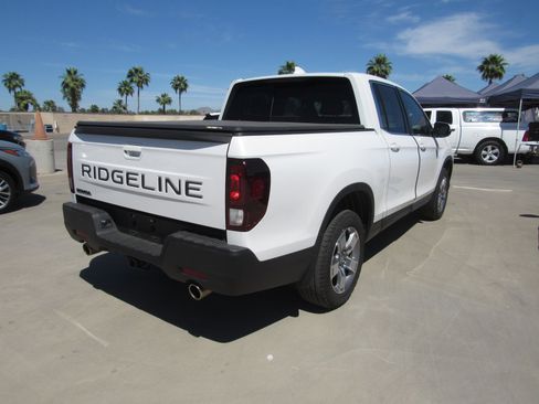 Used 2025 Honda Ridgeline RTL image 3