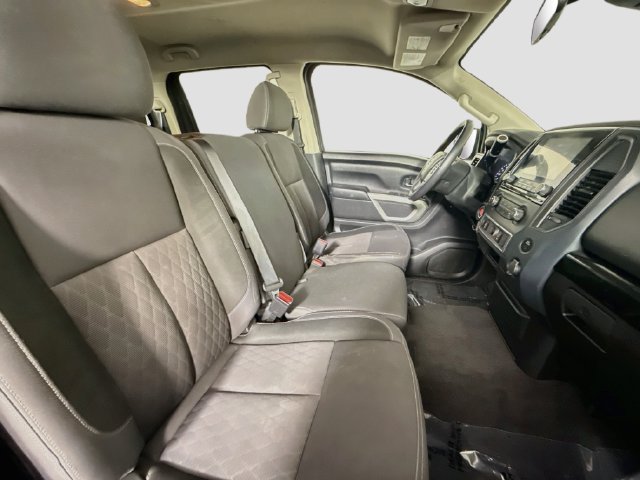 Used 2022 Nissan Titan SV RWD image 28