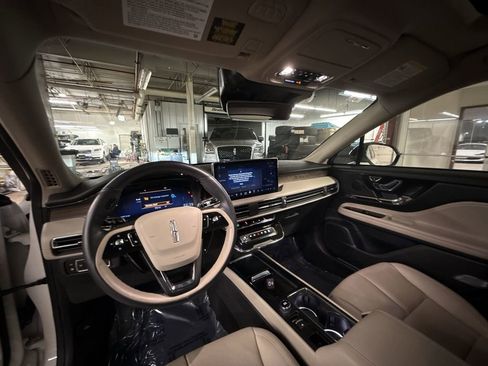 Certified 2025 Lincoln Corsair Grand Touring w/ Equipment Group 301A image 11