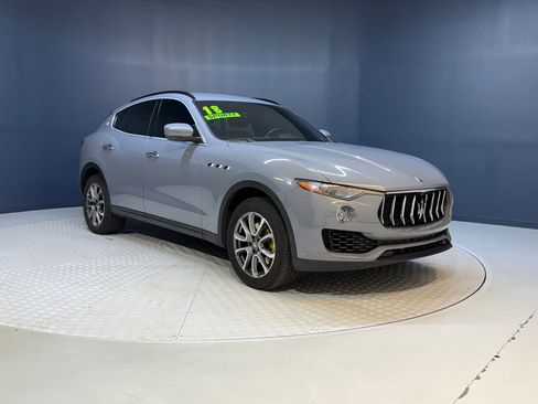 Used 2018 Maserati Levante 3.0L image 6