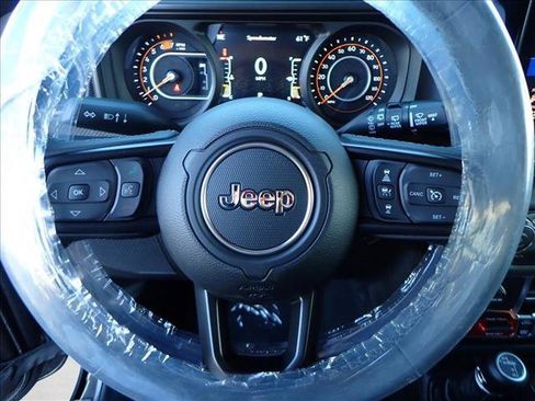 New 2026 Jeep Wrangler Unlimited Rubicon image 12