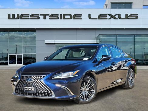 Used 2022 Lexus ES 250 w/ Premium Package image 1