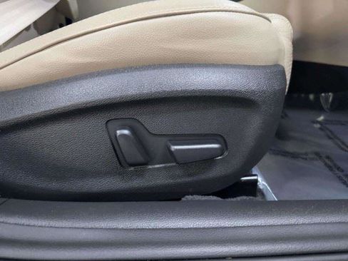 Used 2019 Hyundai Sonata Limited w/ Ultimate Package 04 FWD image 60