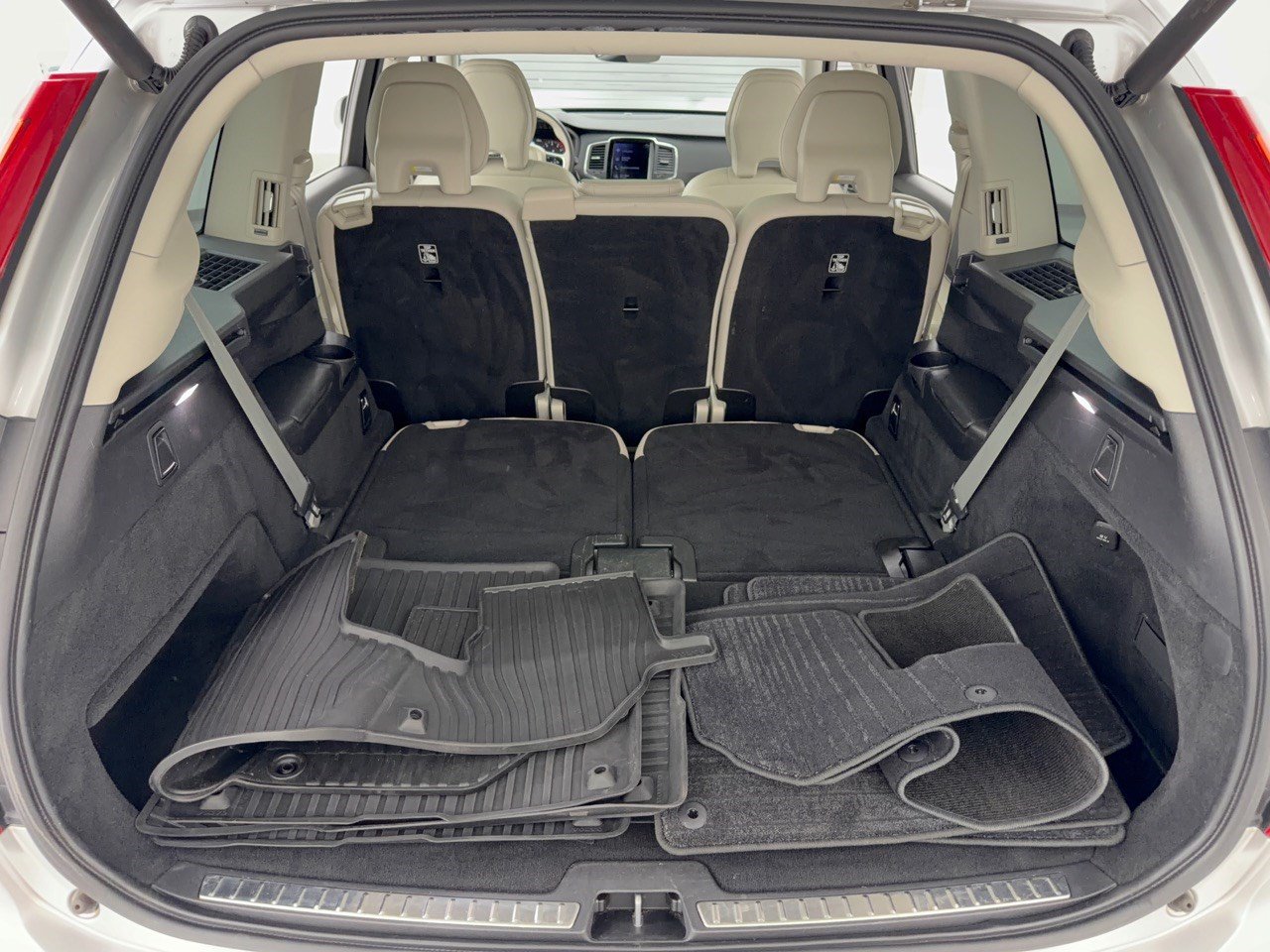 Used 2019 Volvo XC90 T6 Momentum w/ Advanced Package AWD/4WD image 27