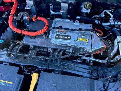Certified 2024 Nissan Ariya FWD image 30