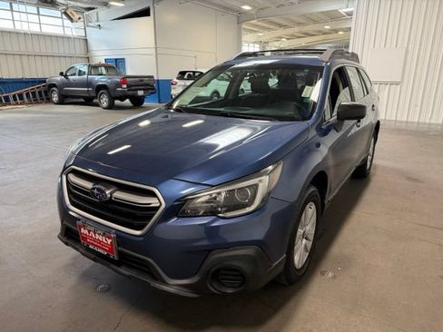 Used 2019 Subaru Outback 2.5i AWD/4WD image 7