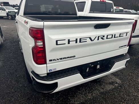 Used 2022 Chevrolet Silverado 1500 Custom image 4