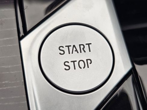 New 2026 BMW X5 xDrive50e w/ M Sport Package image 21